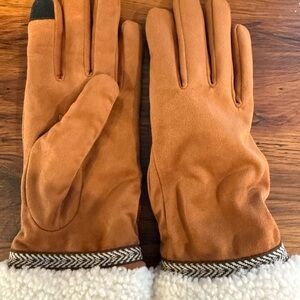 Kookaburra Tan Vegan Suede Gloves with Sherpa Lining